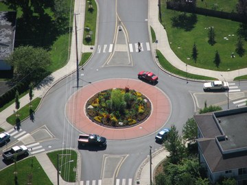 Comox27a - roundabout